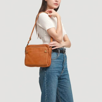 Tessa’s Golden Era | Elegant Leather Companion Bag